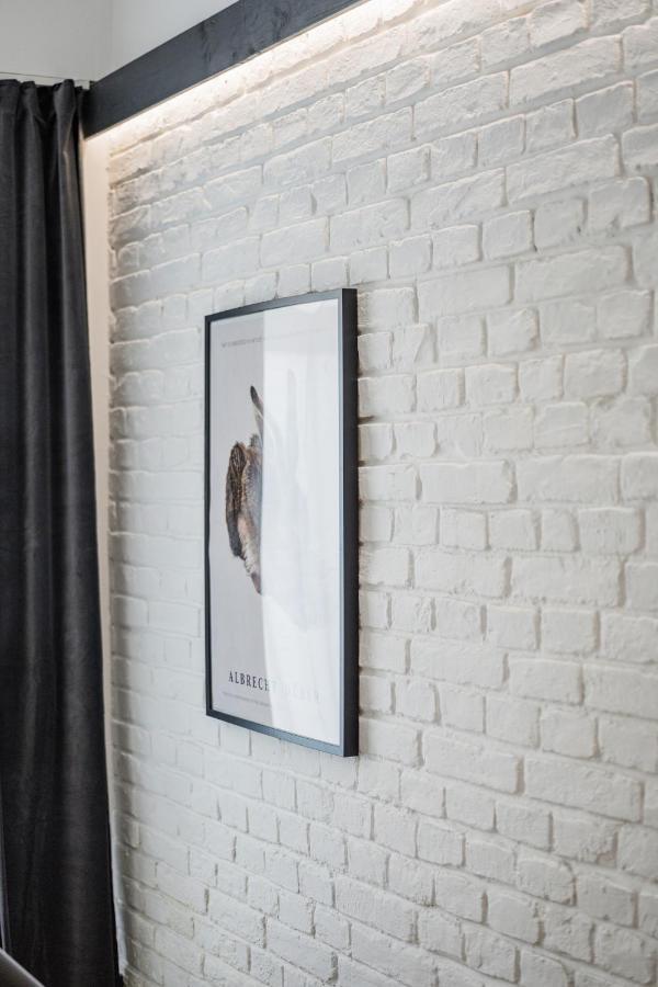 Chic Central City Rooms By Home2 Vienne Extérieur photo