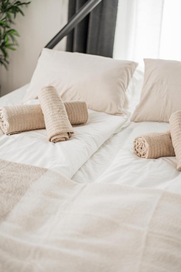 Chic Central City Rooms By Home2 Vienne Extérieur photo