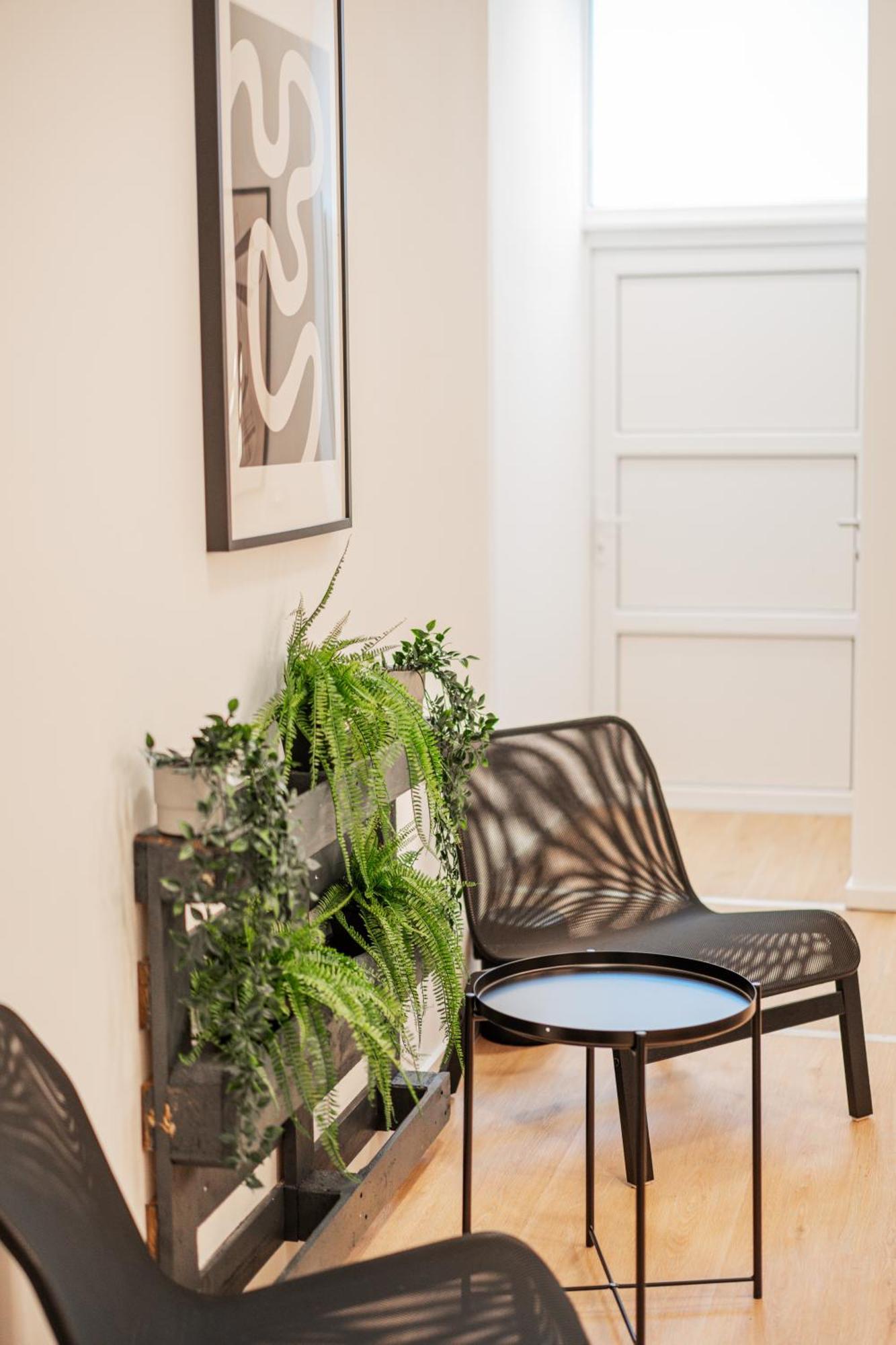 Chic Central City Rooms By Home2 Vienne Extérieur photo
