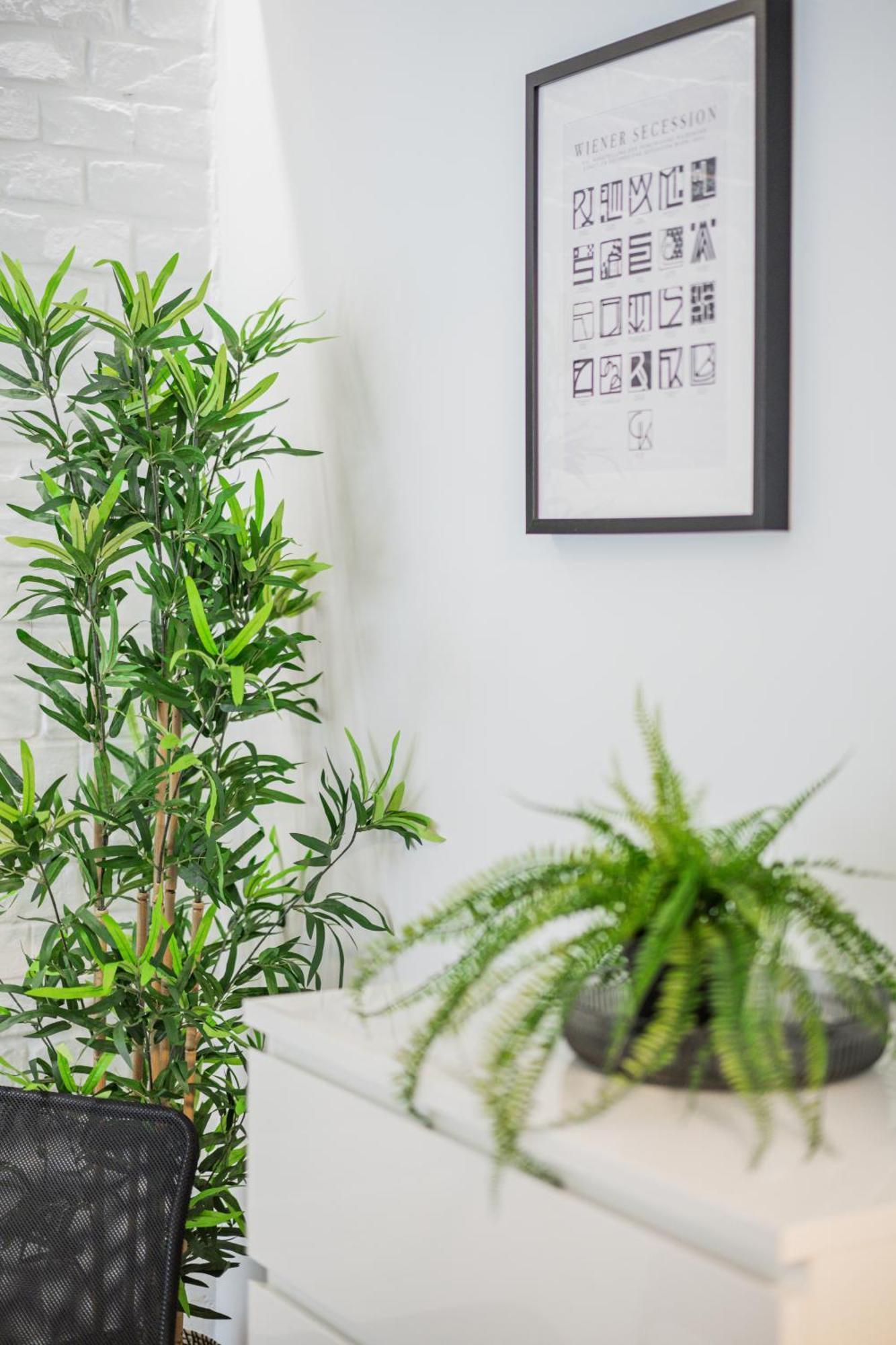 Chic Central City Rooms By Home2 Vienne Extérieur photo